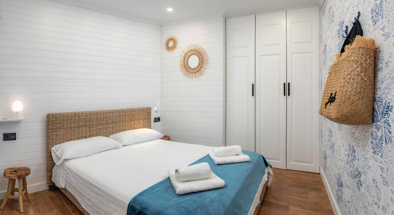 "Breeze" Aparthotel By Parrot'S House Lloret de Mar Exterior photo